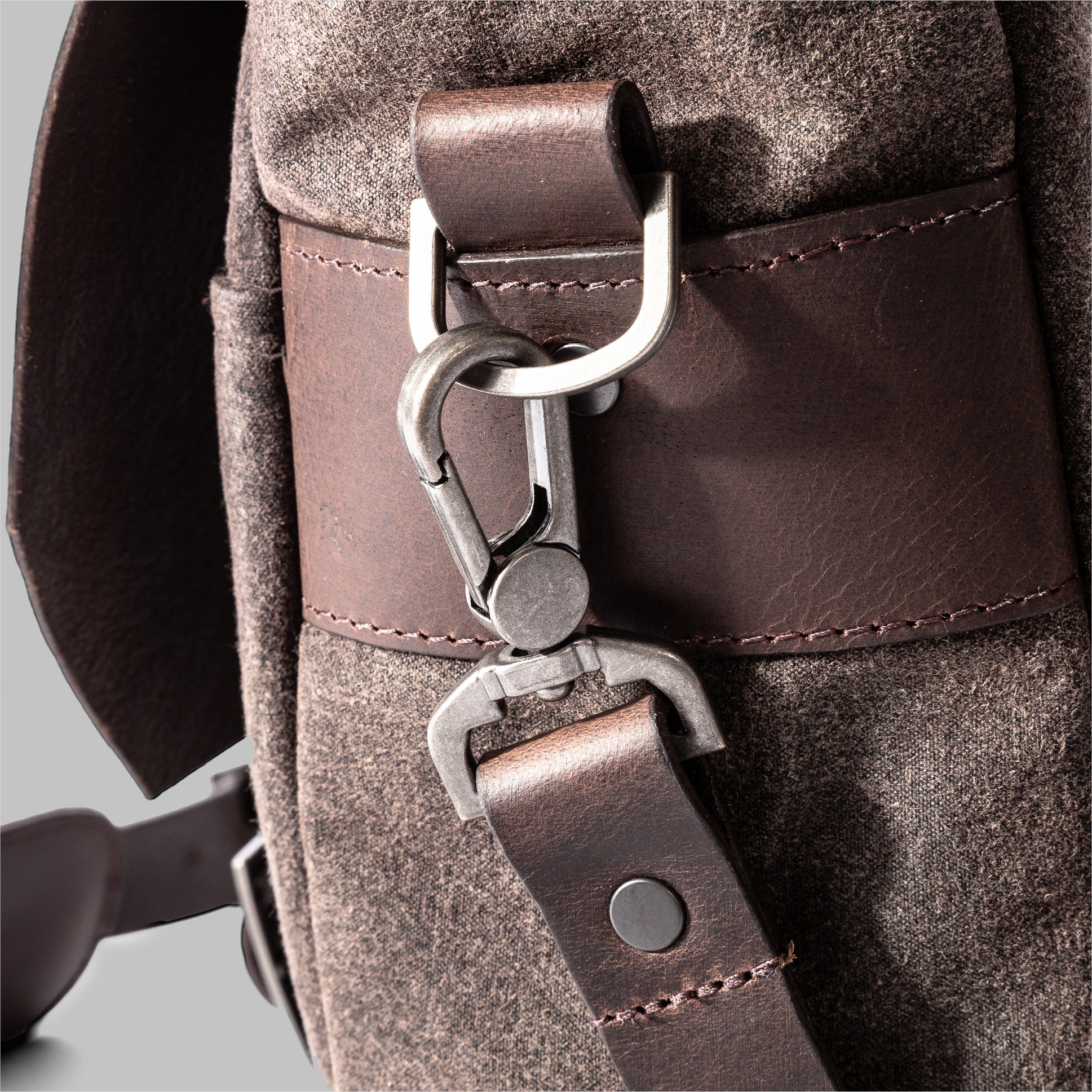 Portland Mens Brown Waxed Cotton Messenger Bag Thorndale, UK