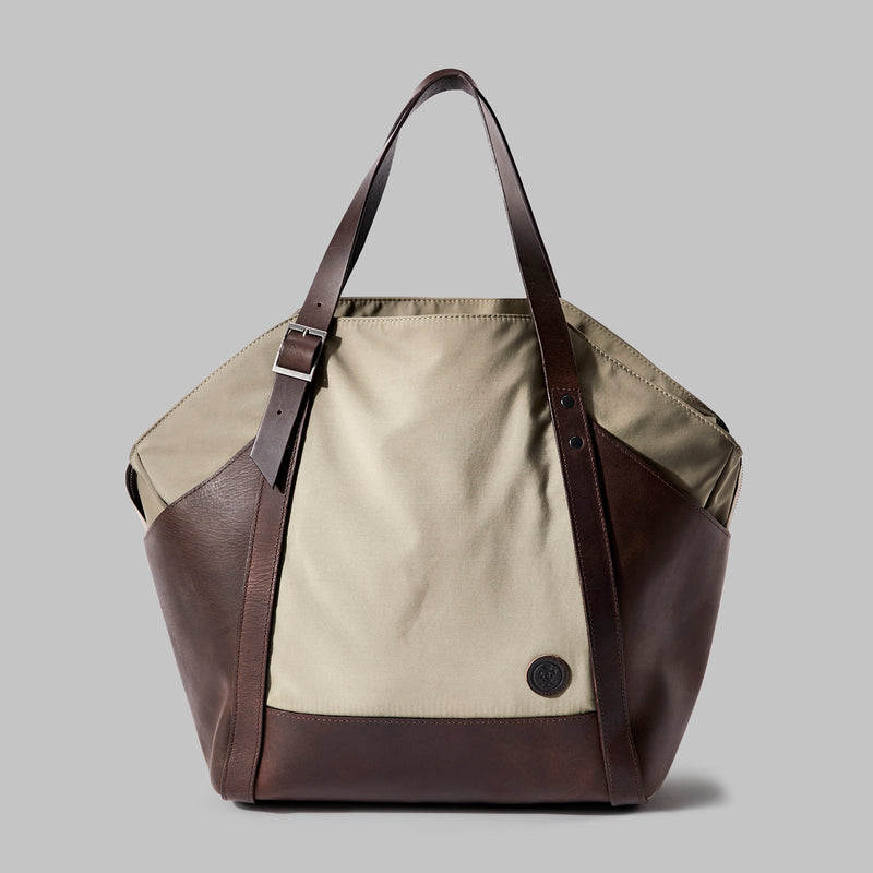 Amerton | beige nylon shoulder bag